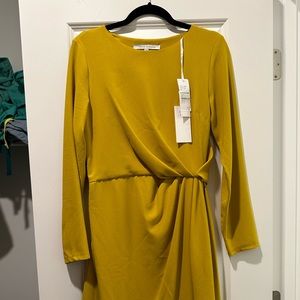 Julia Jordan Gold MIDI Dress